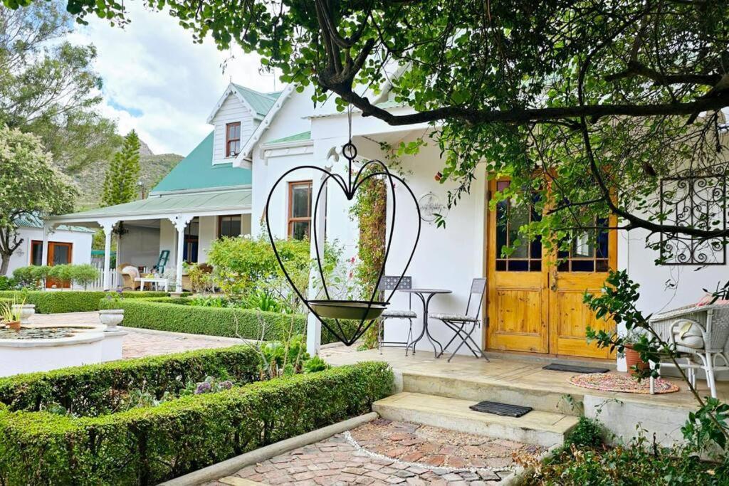 Grey Rabbit Cottage モンタギュー エクステリア 写真